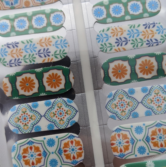 5 for $15 Nail Wrap - Spanish Tile - Picture 3 of 4